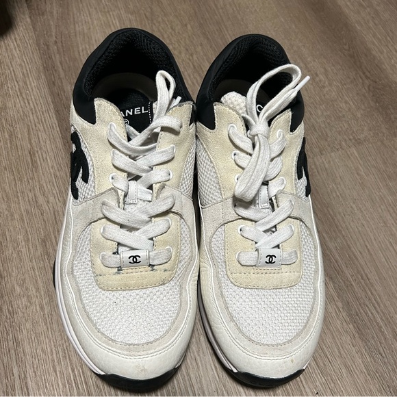 Chanel Sneaker Trainer - Picture 4 of 4